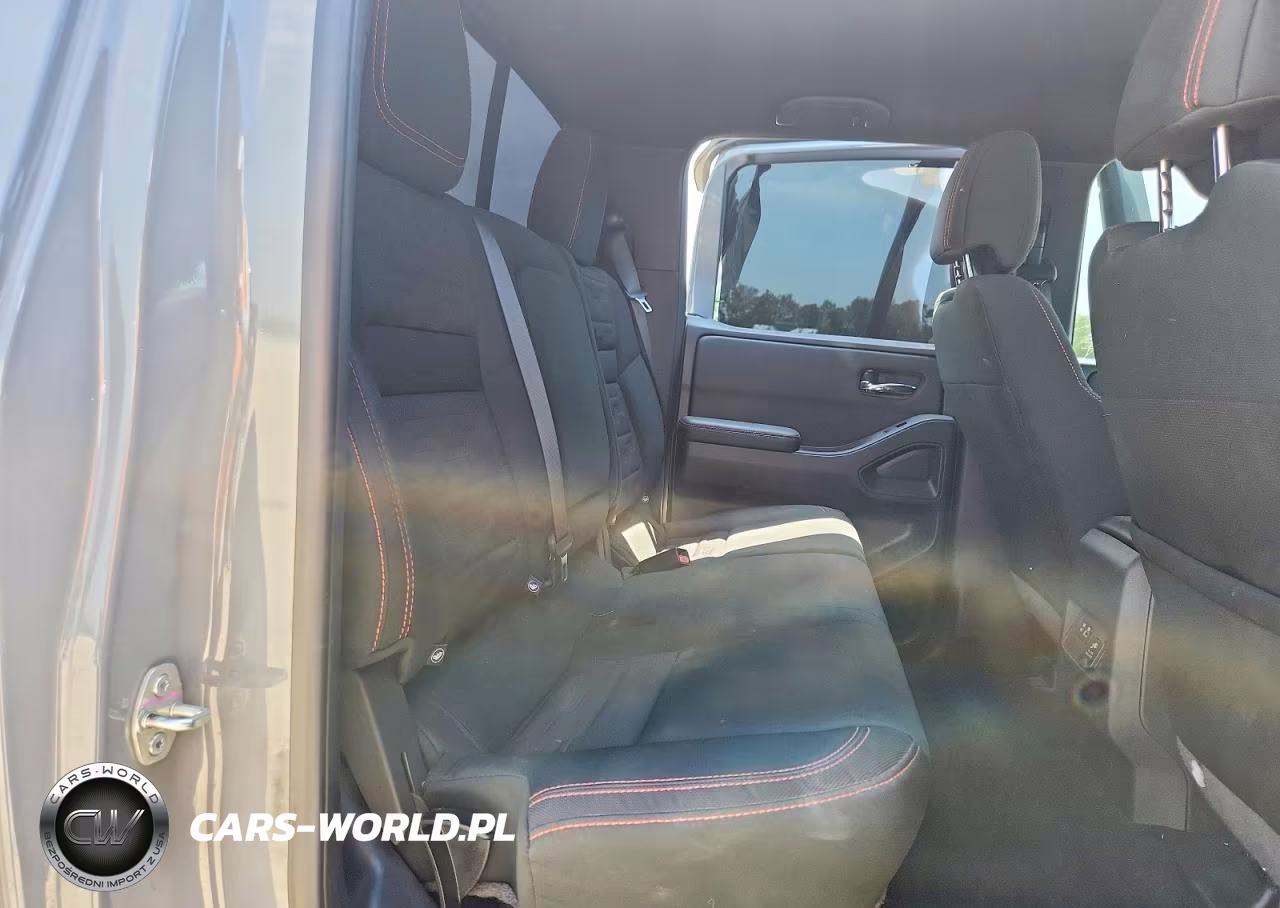 2025 Nissan Frontier Pro-4X VIN:1N6ED1EK2SN638442 - 10