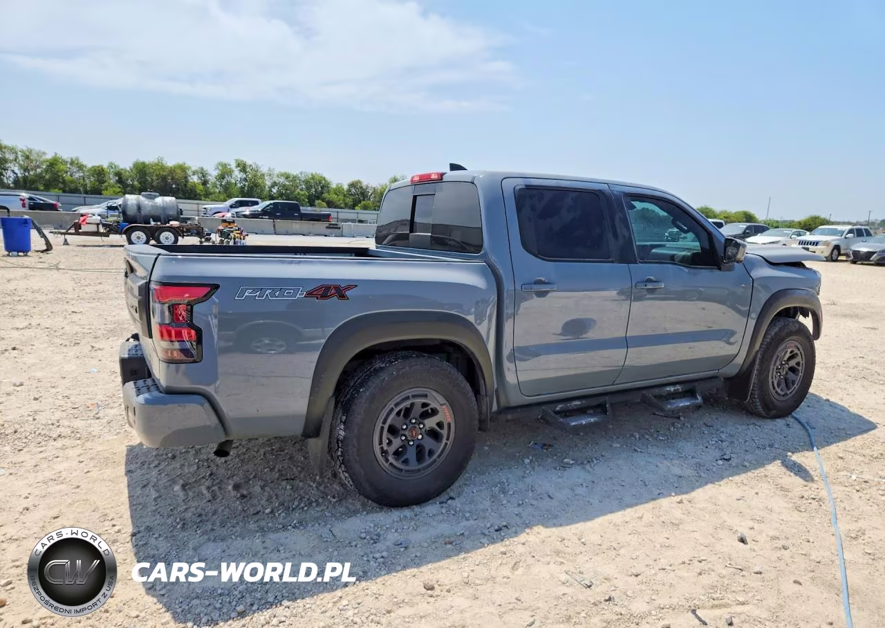 2025 Nissan Frontier Pro-4X VIN:1N6ED1EK2SN638442 - 3