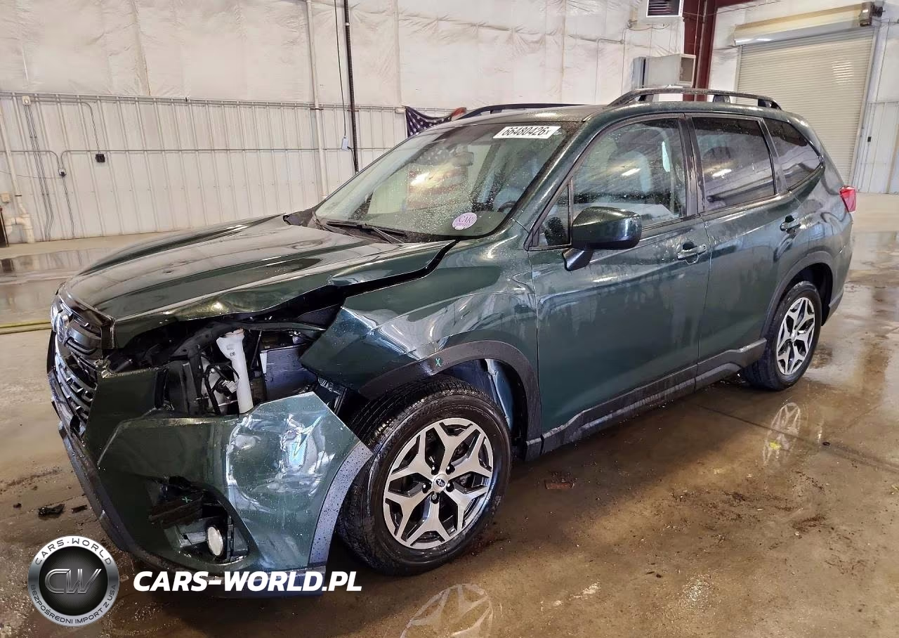 2023 Subaru Forester Premium