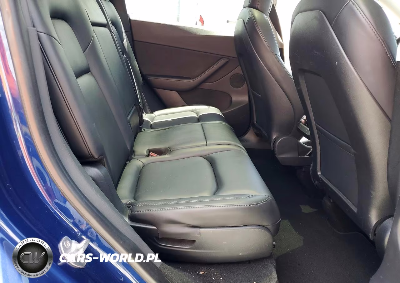 2021 Tesla Model Y VIN:5YJYGAEE2MF128675 - 11