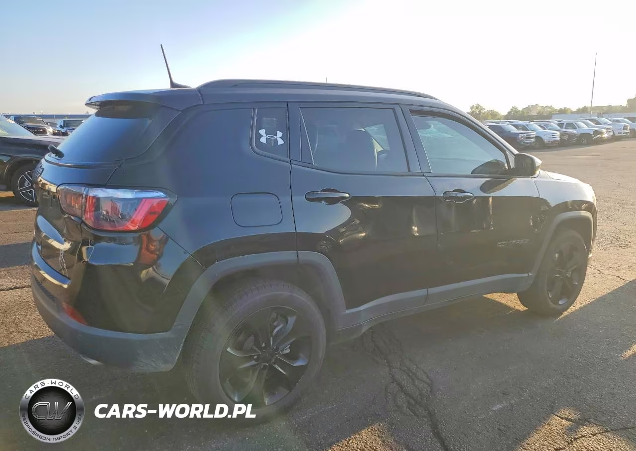 2019 Jeep Compass Latitude VIN:3C4NJDBB6KT621337 - 3