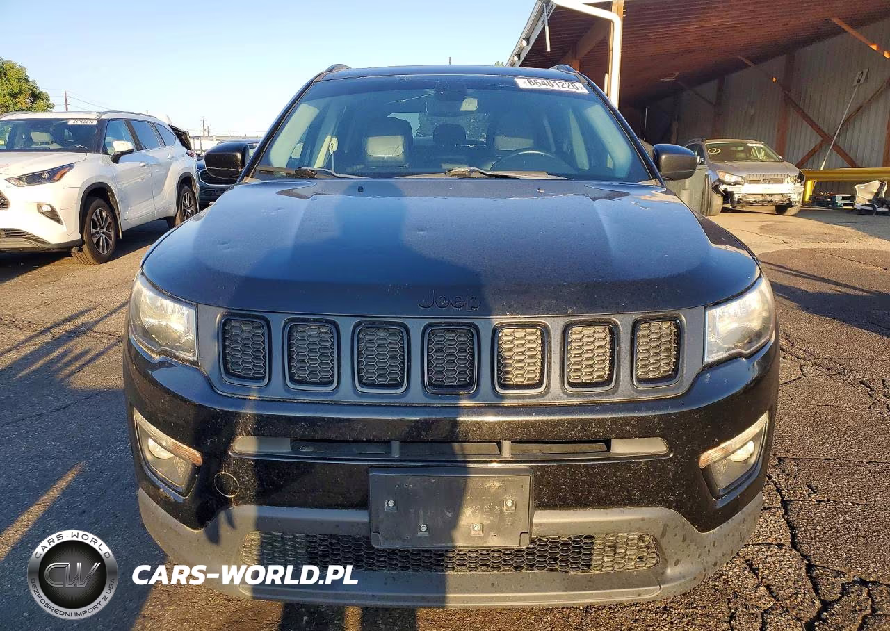 2019 Jeep Compass Latitude VIN:3C4NJDBB6KT621337 - 5