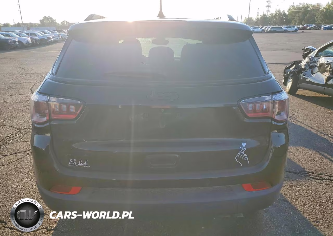 2019 Jeep Compass Latitude VIN:3C4NJDBB6KT621337 - 6