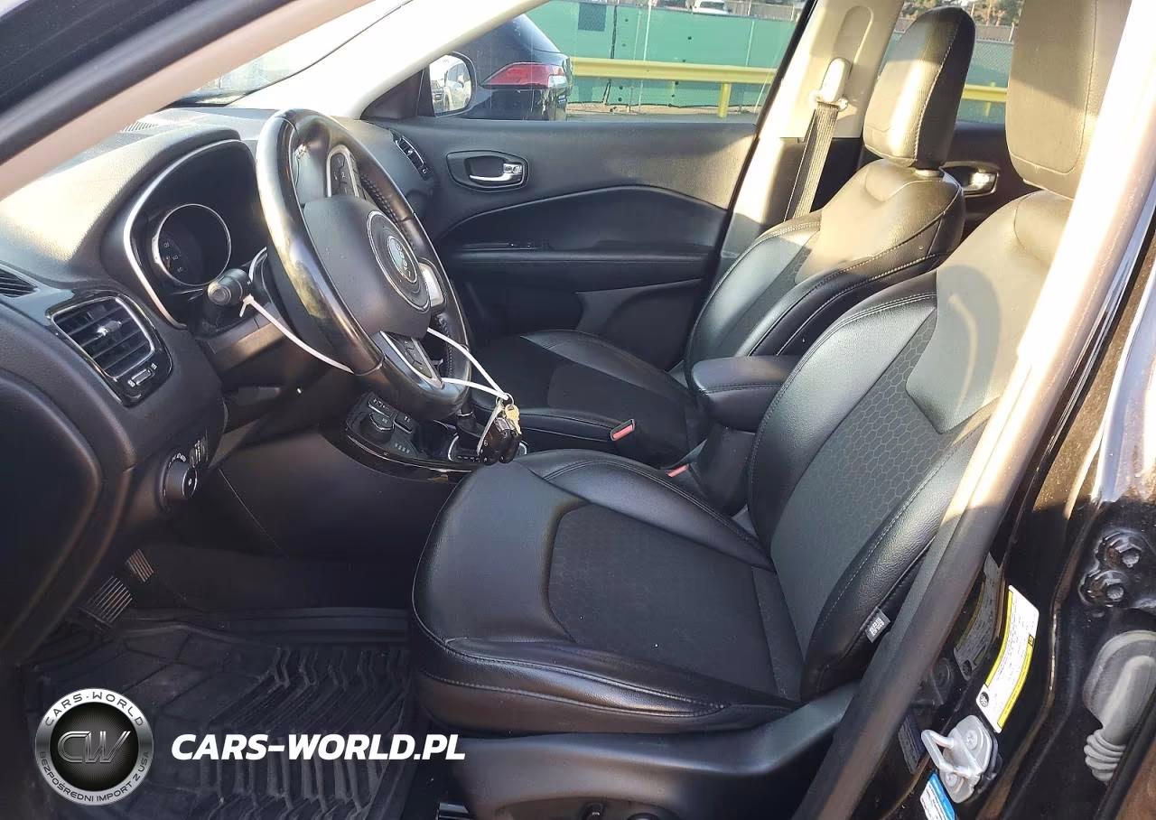 2019 Jeep Compass Latitude VIN:3C4NJDBB6KT621337 - 7