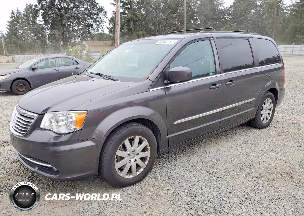 2015 Chrysler Town & Country Touring – zdjęcie 1 z 13