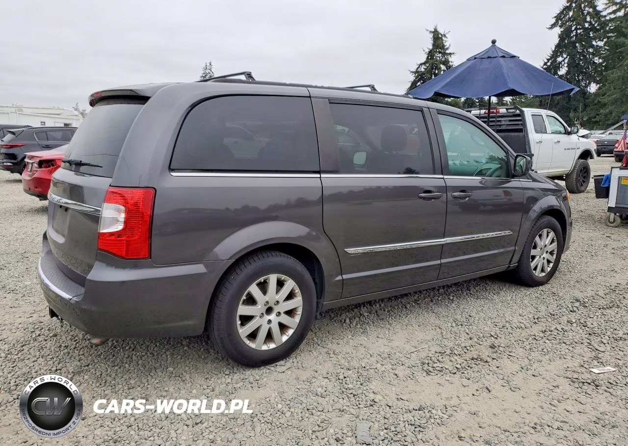 2015 Chrysler Town & Country Touring VIN:2C4RC1BGXFR662018 - 3