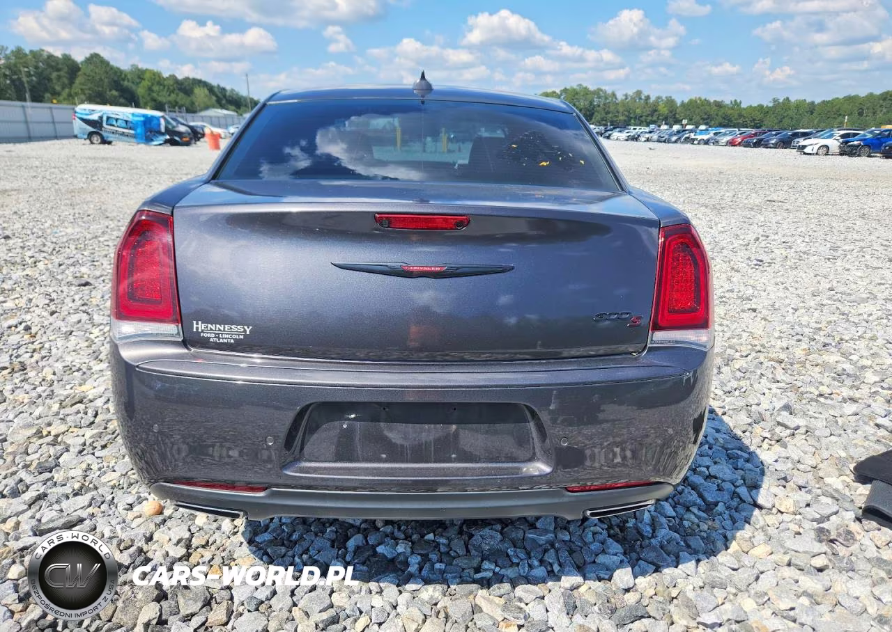 2022 Chrysler 300 S VIN:2C3CCABGXNH127270 - 6