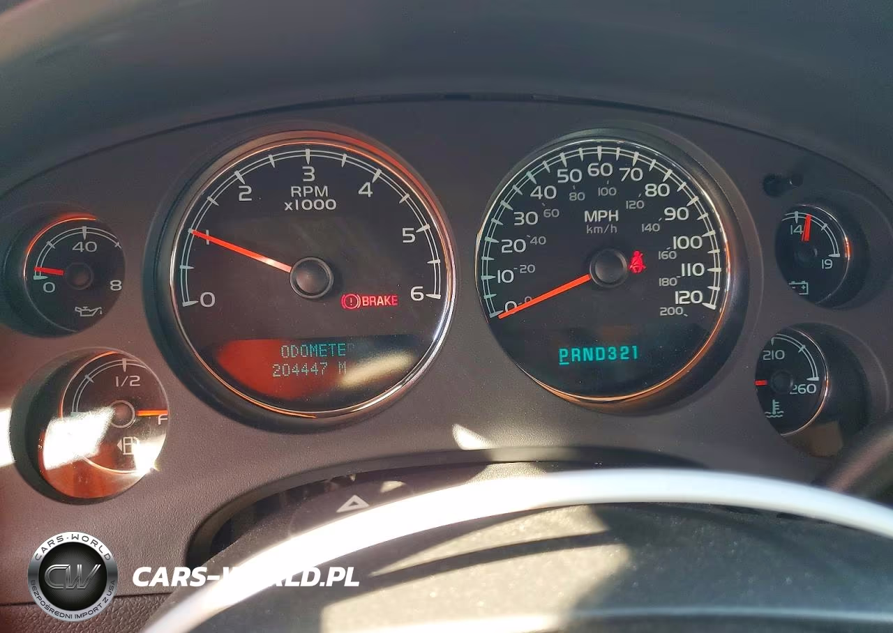 2008 Chevrolet Suburban K1500 Ls VIN:3GNFK16308G203156 - 9