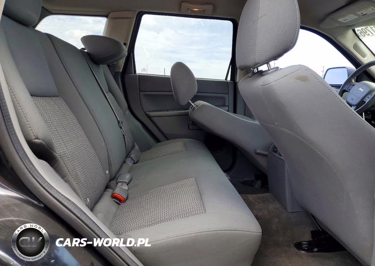 2007 Jeep Grand Cherokee Laredo VIN:1J8GS48K87C504688 - 10