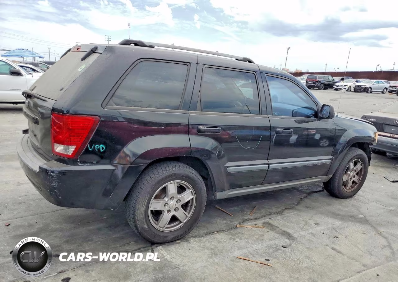 2007 Jeep Grand Cherokee Laredo VIN:1J8GS48K87C504688 - 3