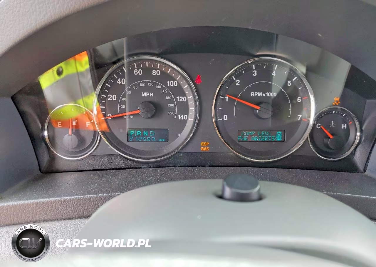 2007 Jeep Grand Cherokee Laredo VIN:1J8GS48K87C504688 - 9