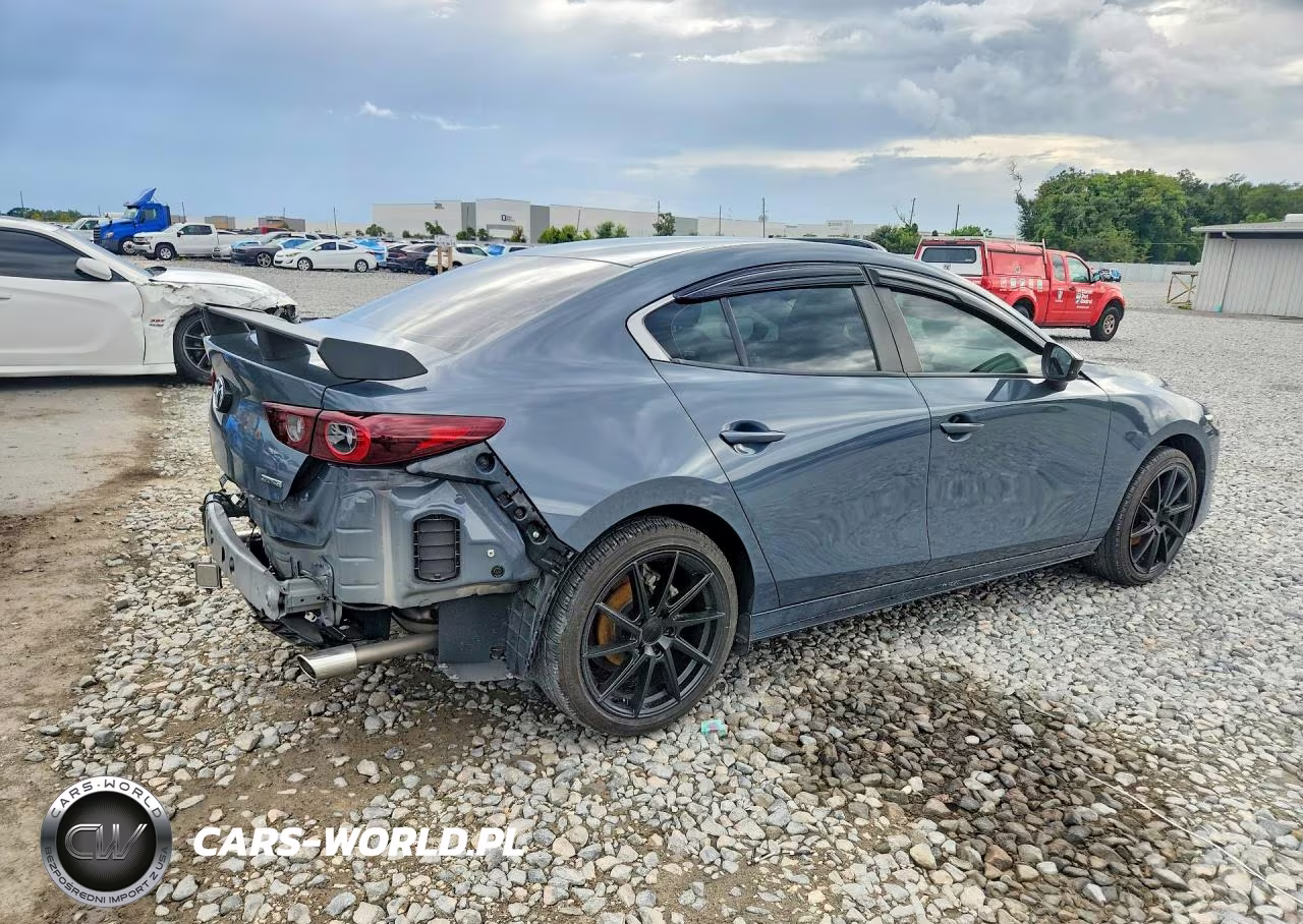 2022 Mazda 3 Preferred VIN:3MZBPACL6NM318545 - 3