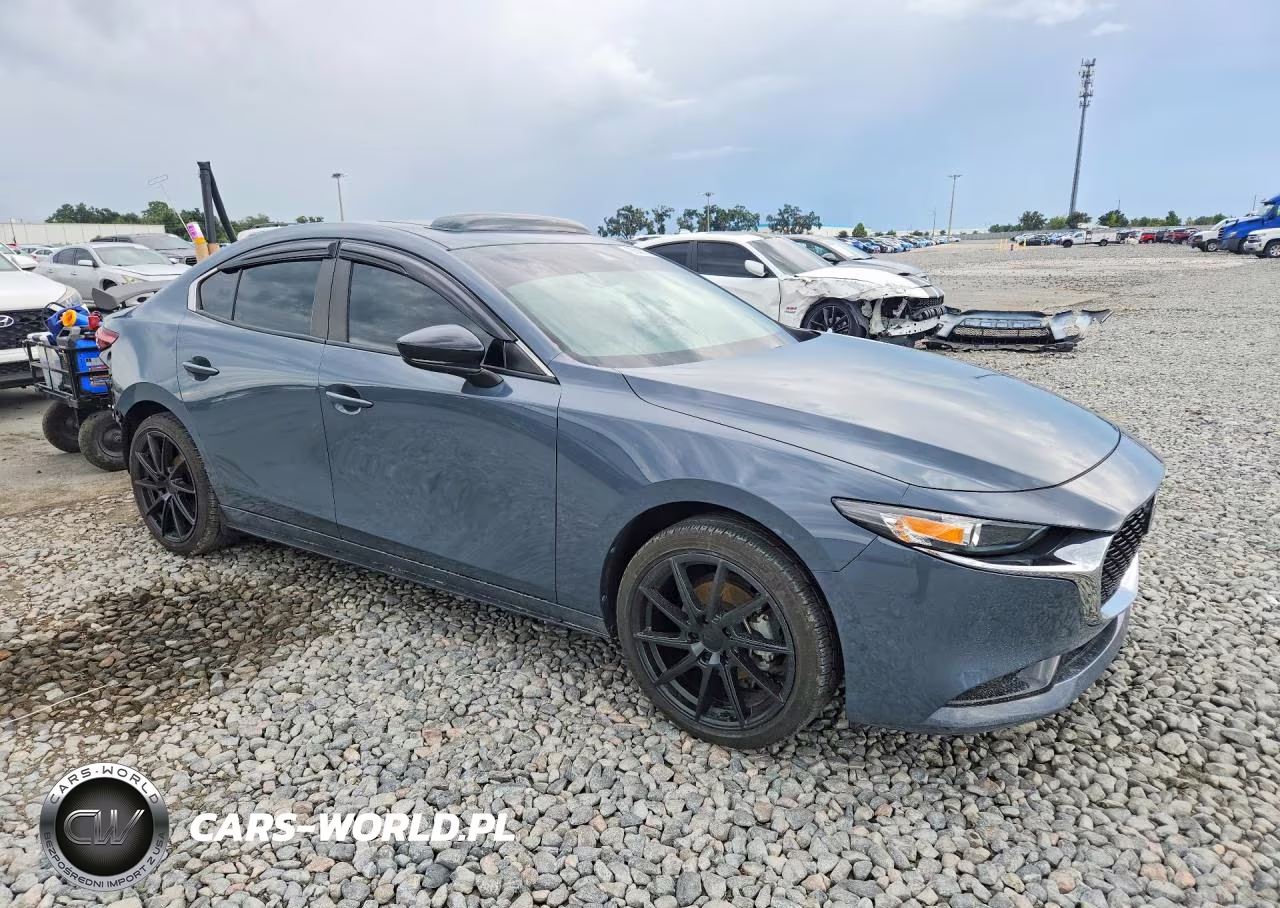2022 Mazda 3 Preferred VIN:3MZBPACL6NM318545 - 4