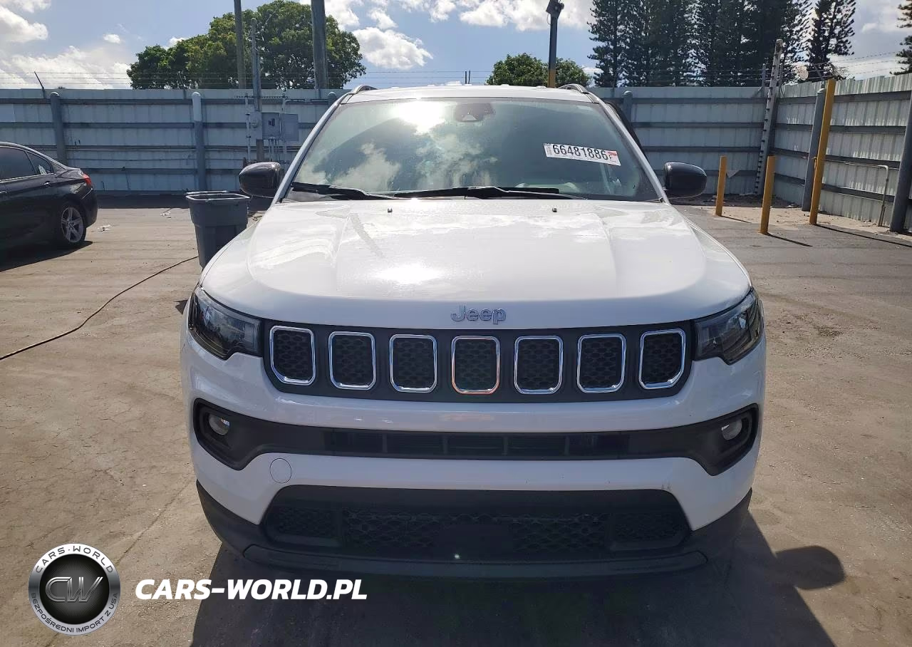 2023 Jeep Compass Latitude VIN:3C4NJDBN0PT559841 - 5