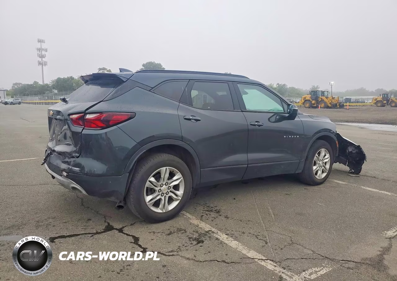 2020 Chevrolet Blazer 2Lt VIN:3GNKBHRS7LS570605 - 3