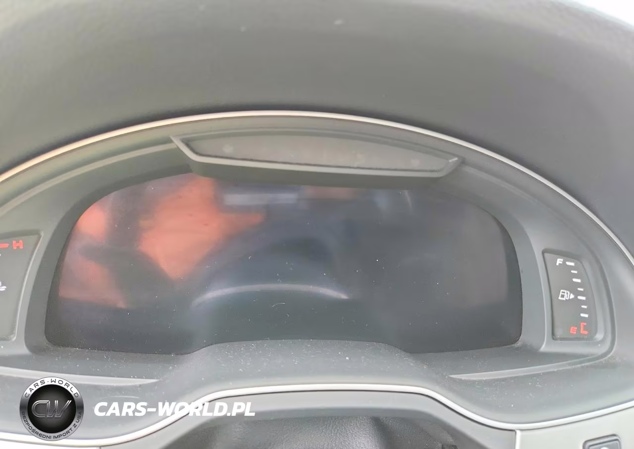2019 Audi Q7 Premium Plus VIN:WA1LHAF71KD017721 - 9