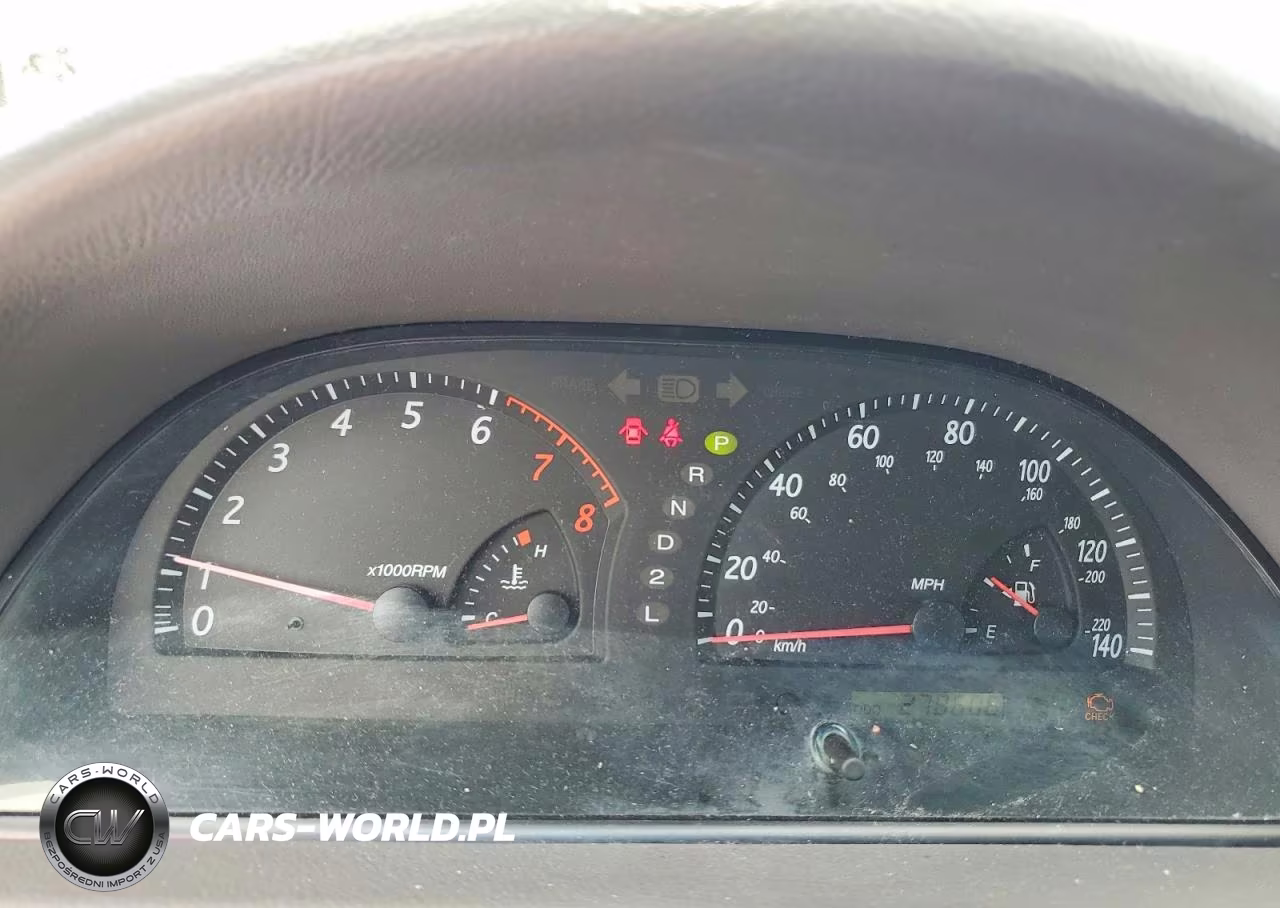 2004 Toyota Camry Le VIN:4T1BE32K34U266763 - 9