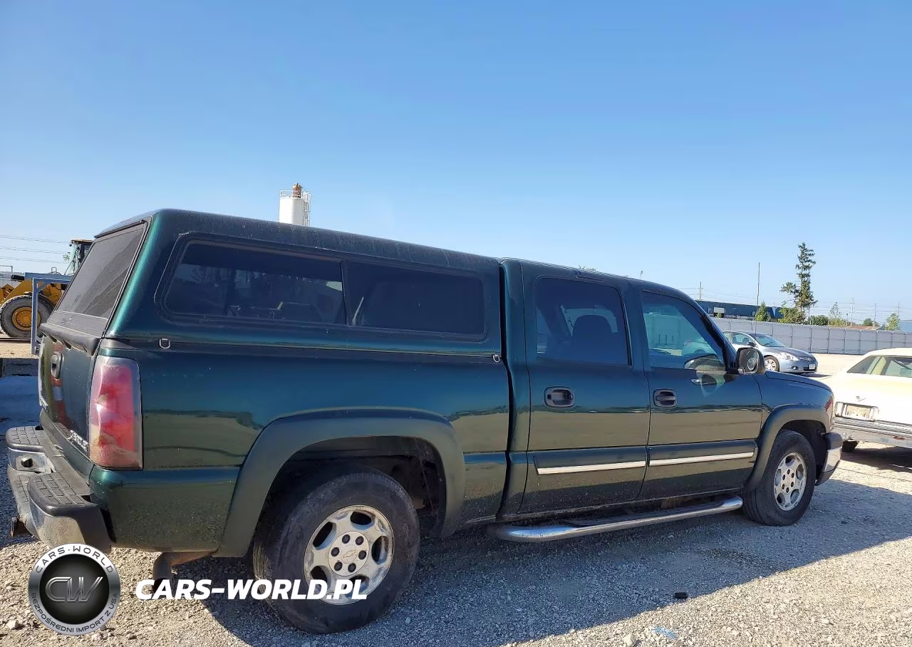 2004 Chevrolet Silverado C1500 VIN:2GCEC13T841296825 - 3