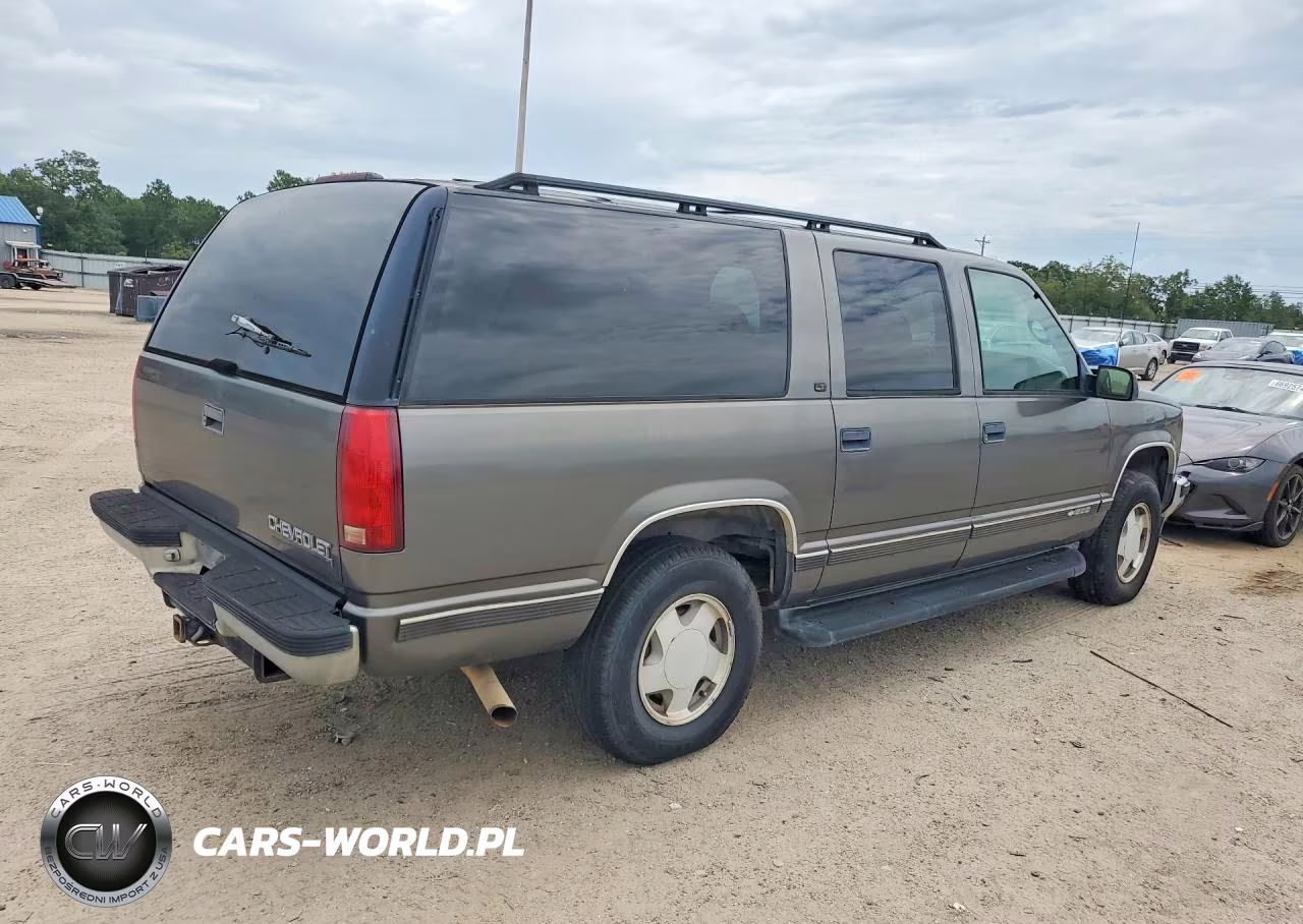 1999 Chevrolet Suburban K1500 VIN:3GNFK16R9XG136866 - 3