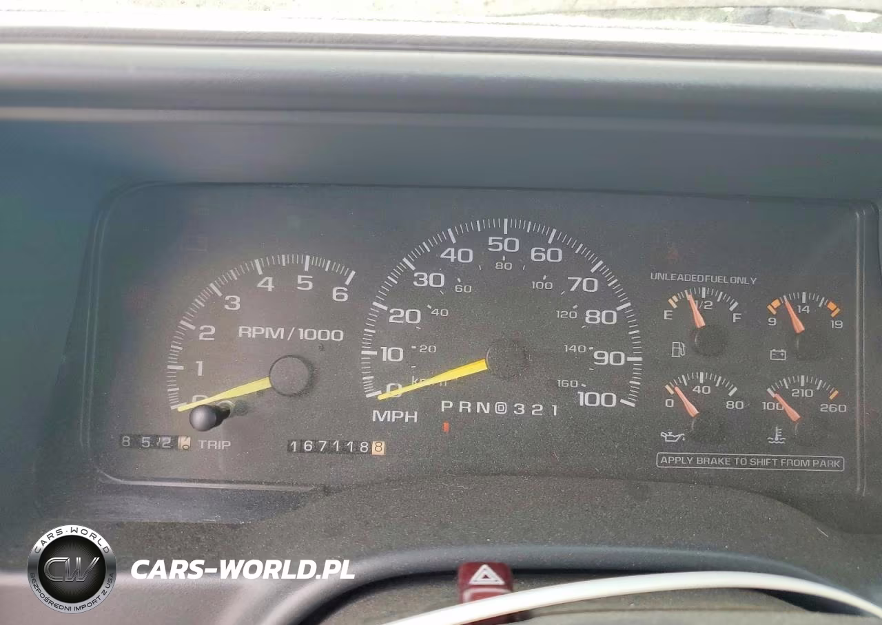 1999 Chevrolet Suburban K1500 VIN:3GNFK16R9XG136866 - 9