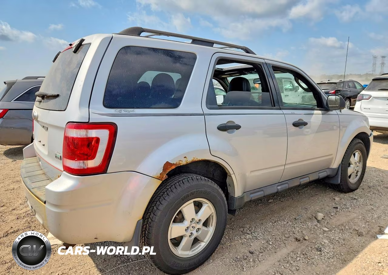 2012 Ford Escape Xlt VIN:1FMCU0DG5CKA57968 - 3