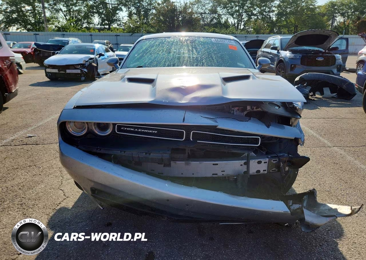 2016 Dodge Challenger Sxt VIN:2C3CDZAG5GH329952 - 5