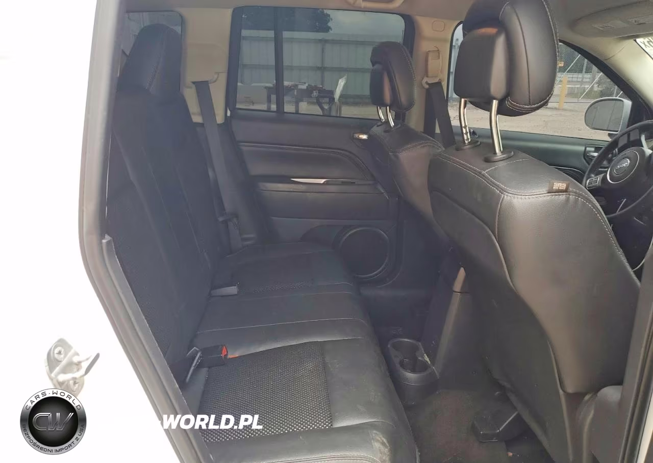 2014 Jeep Compass Latitude VIN:1C4NJDEB1ED855567 - 11