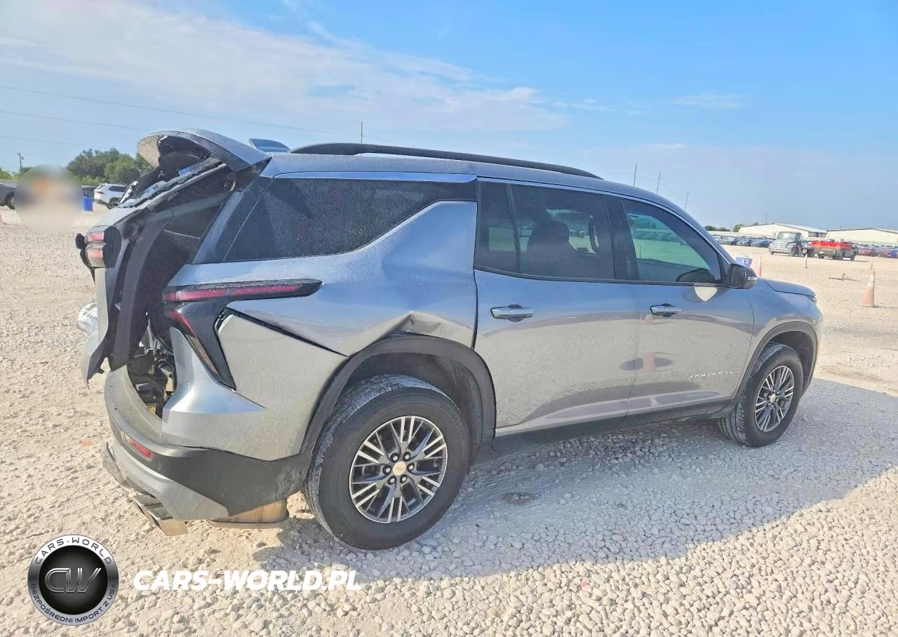 2025 Chevrolet Traverse Lt VIN:1GNERGRS7SJ123033 - 3