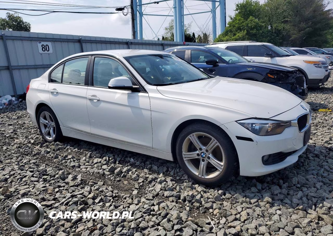 2013 BMW 3 Series VIN:WBA3B5C57DF597997 - 4