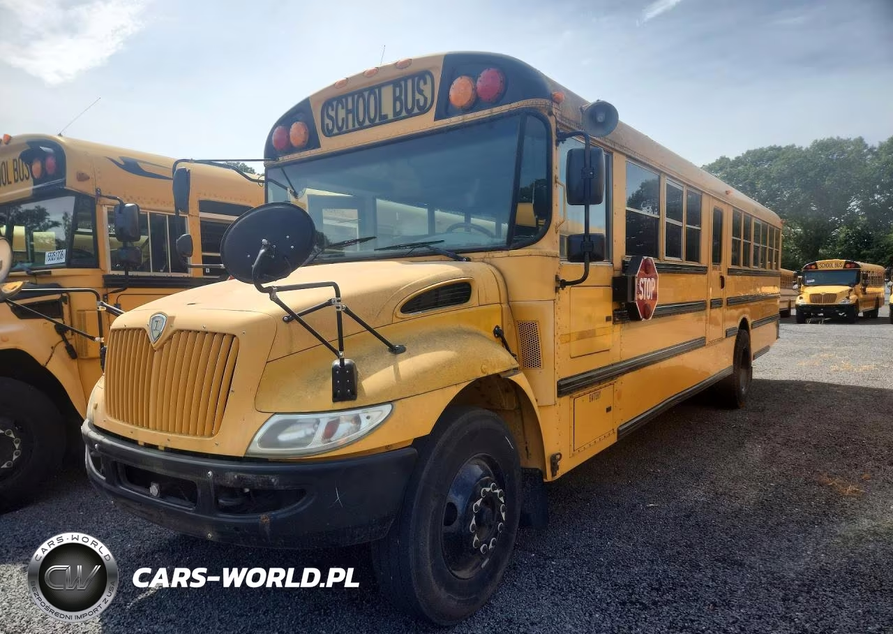 2014 Ic Corporation Ce Series School - School Bus – zdjęcie 1 z 12