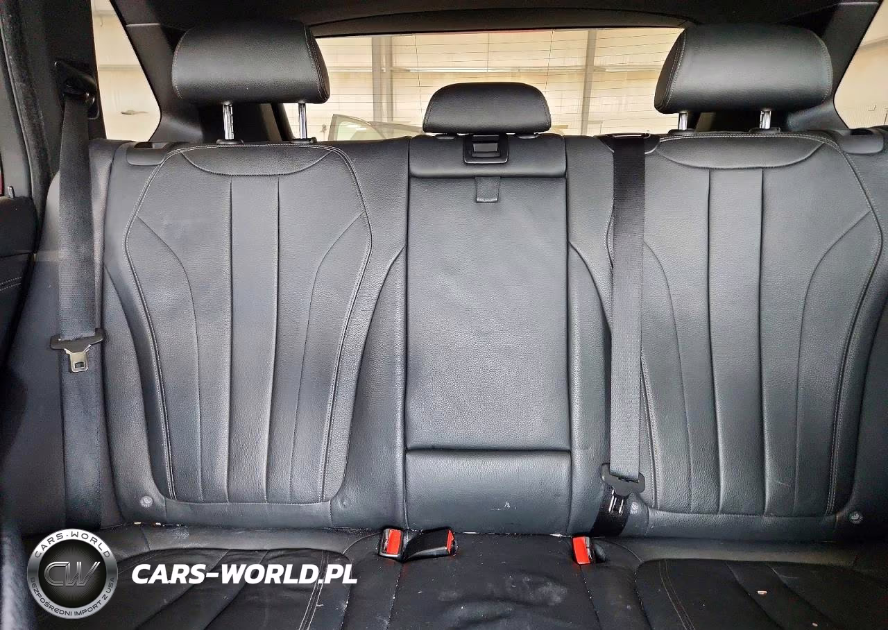 2018 BMW X5 xDrive35I VIN:5UXKR0C59J0X88637 - 10