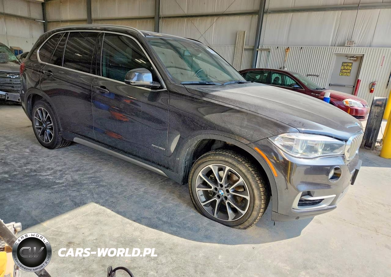2018 BMW X5 xDrive35I VIN:5UXKR0C59J0X88637 - 4
