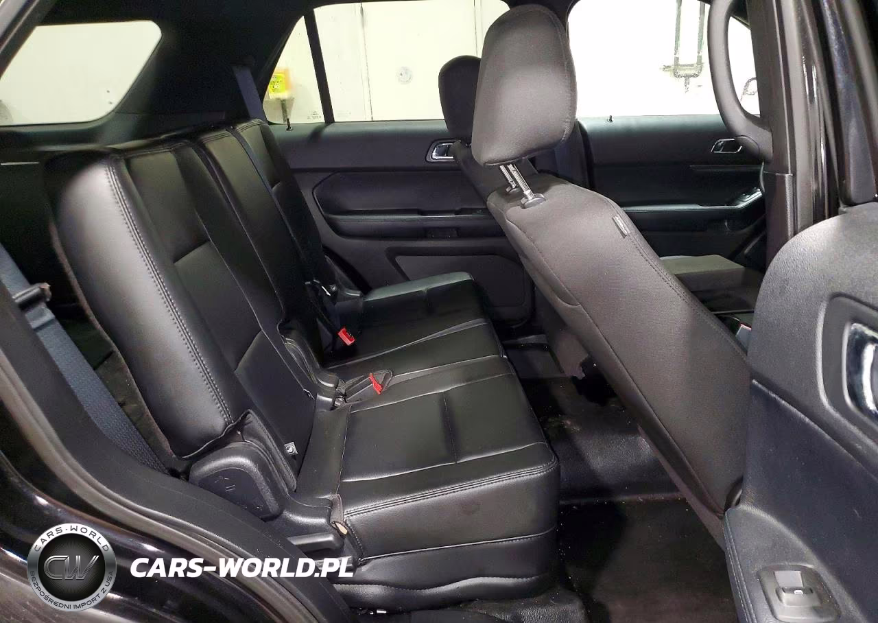 2016 Ford Explorer Police Interceptor VIN:1FM5K8AR7GGA04569 - 10