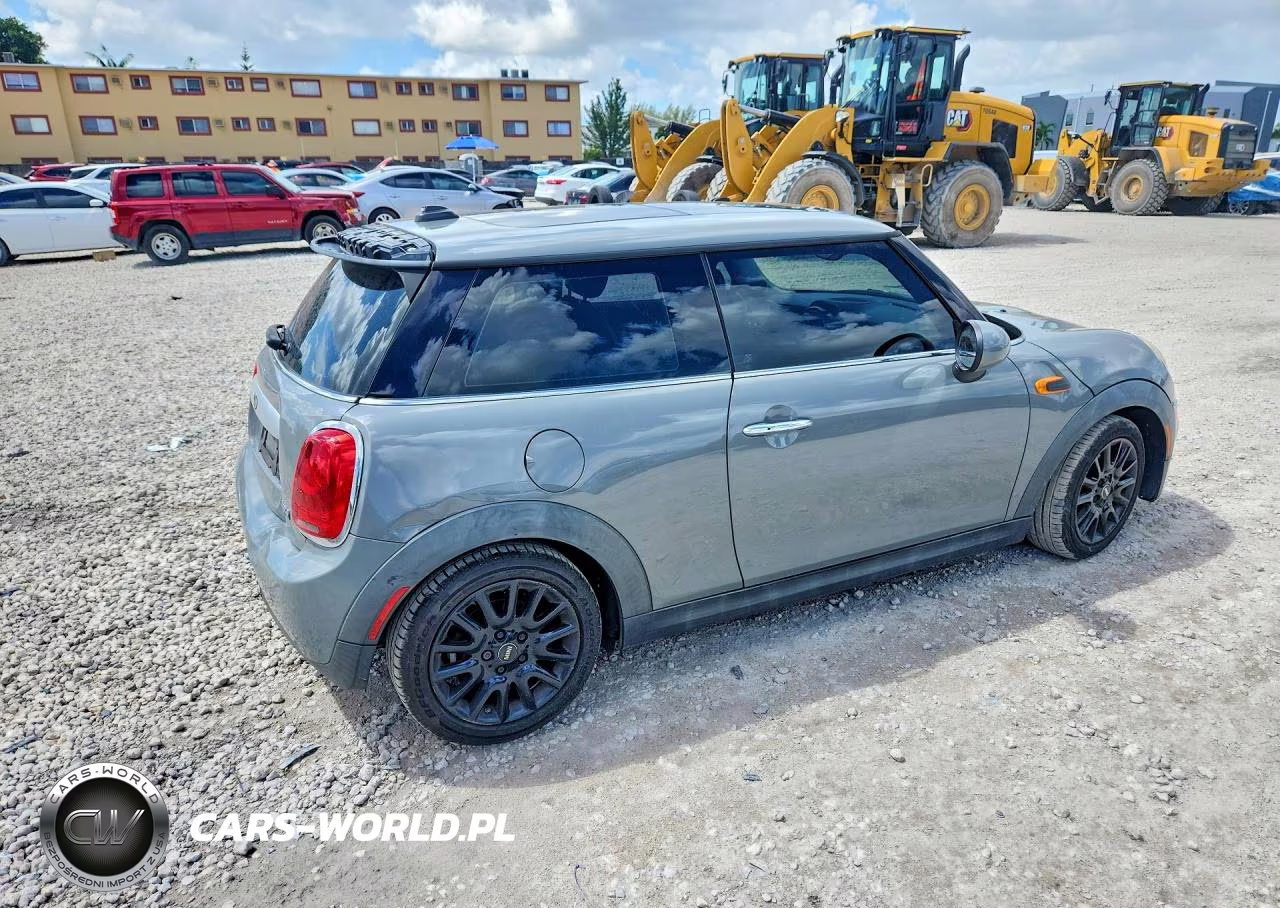 2015 Mini Cooper VIN:WMWXM5C56FT938581 - 3