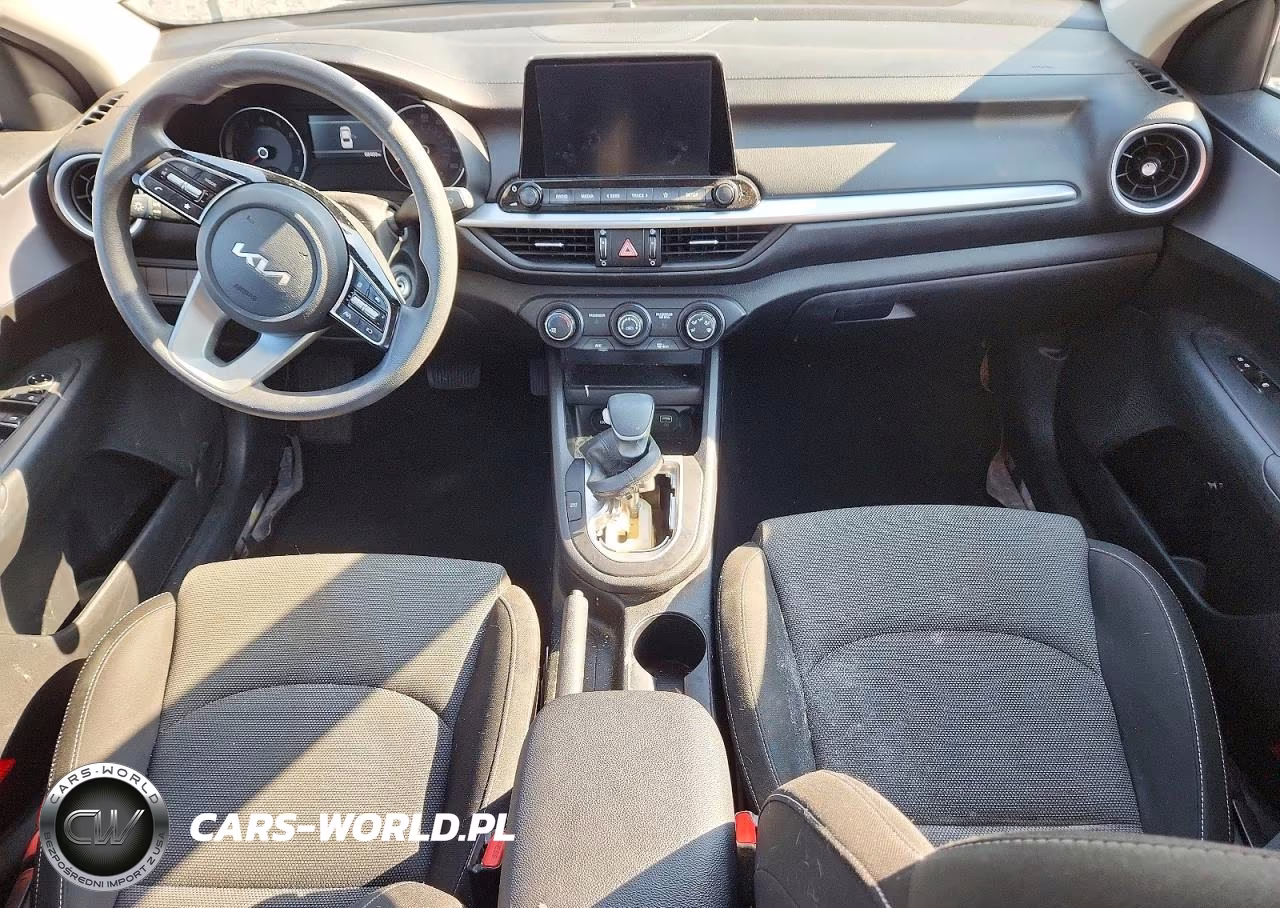 2024 Kia Forte Lxs VIN:3KPF24AD4RE799170 - 8