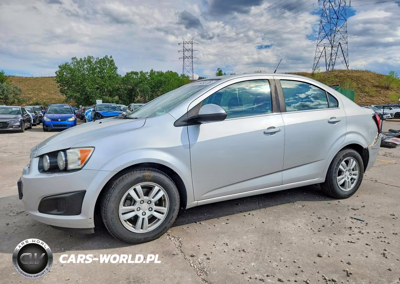 2013 Chevrolet Sonic Lt – zdjęcie 1 z 12