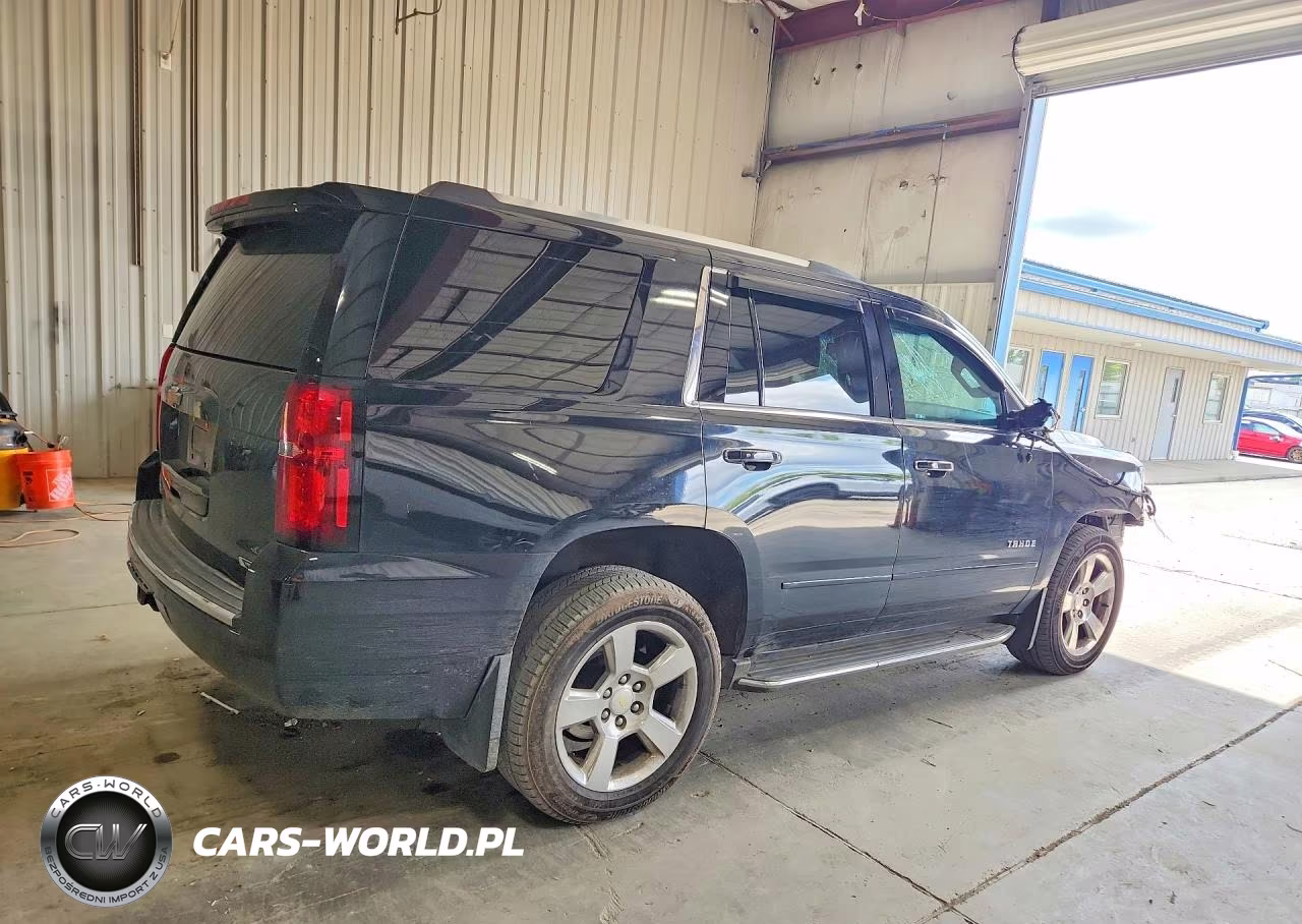 2017 Chevrolet Tahoe K1500 Premier VIN:1GNSKCKC5HR406009 - 3