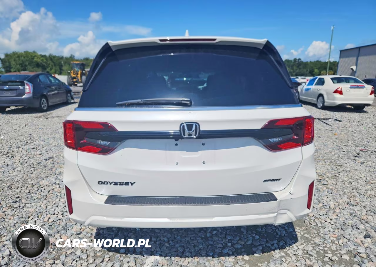 2026 Honda Odyssey Sport-L VIN:5FNRL6H70TB020063 - 6