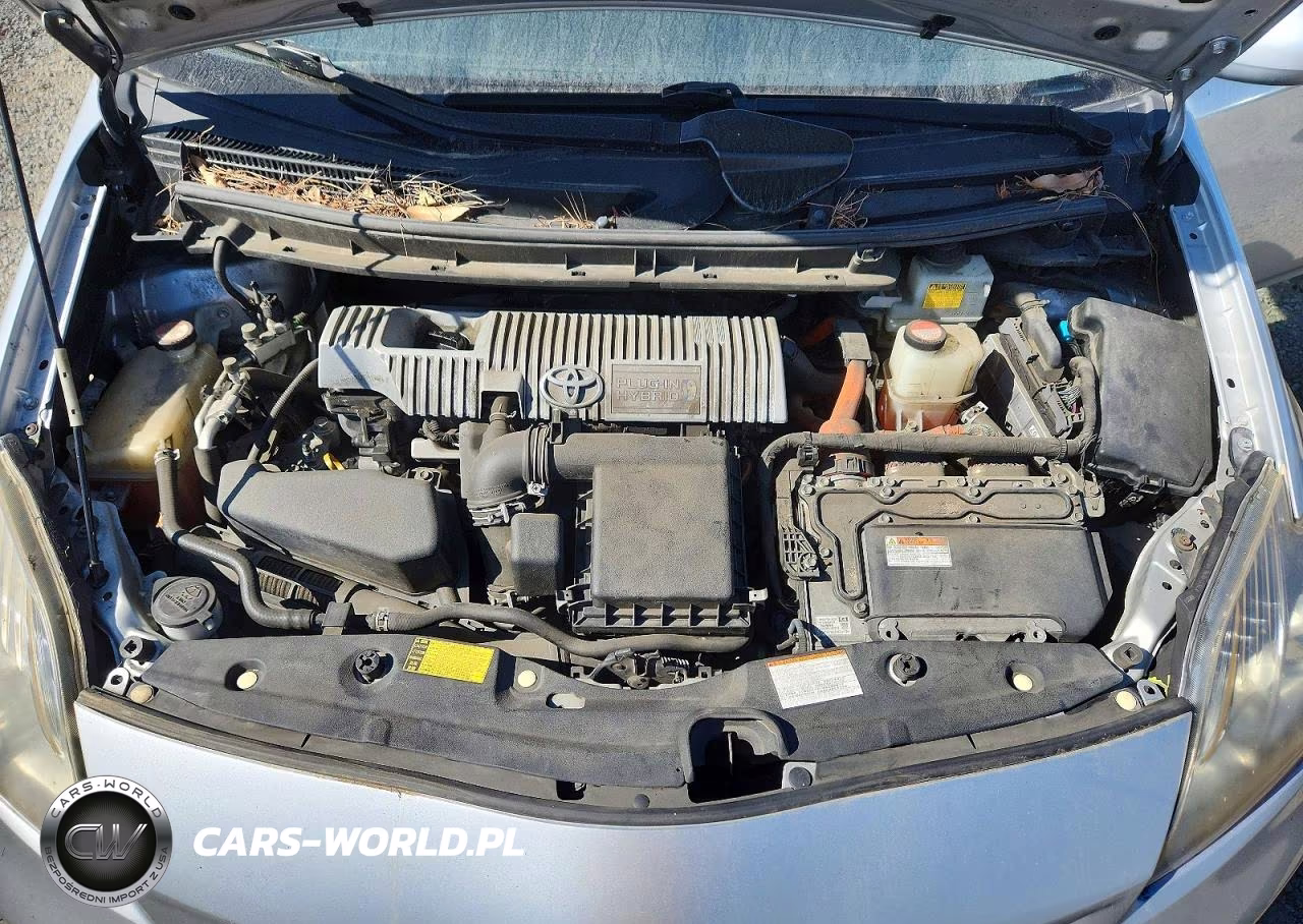2015 Toyota Prius Plug-In Hybrid Base VIN:JTDKN3DPXF3069952 - 11