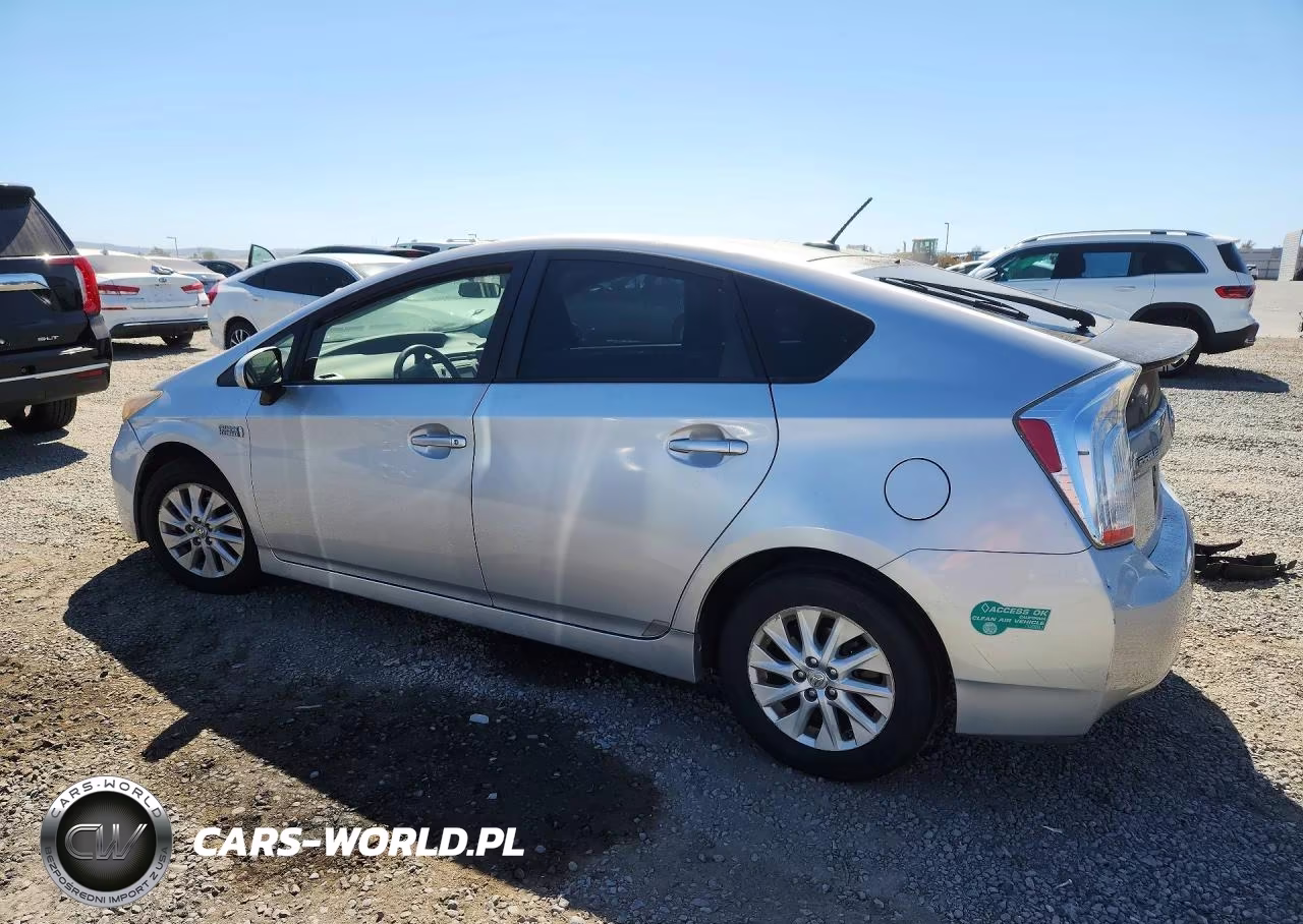 2015 Toyota Prius Plug-In Hybrid Base VIN:JTDKN3DPXF3069952 - 2
