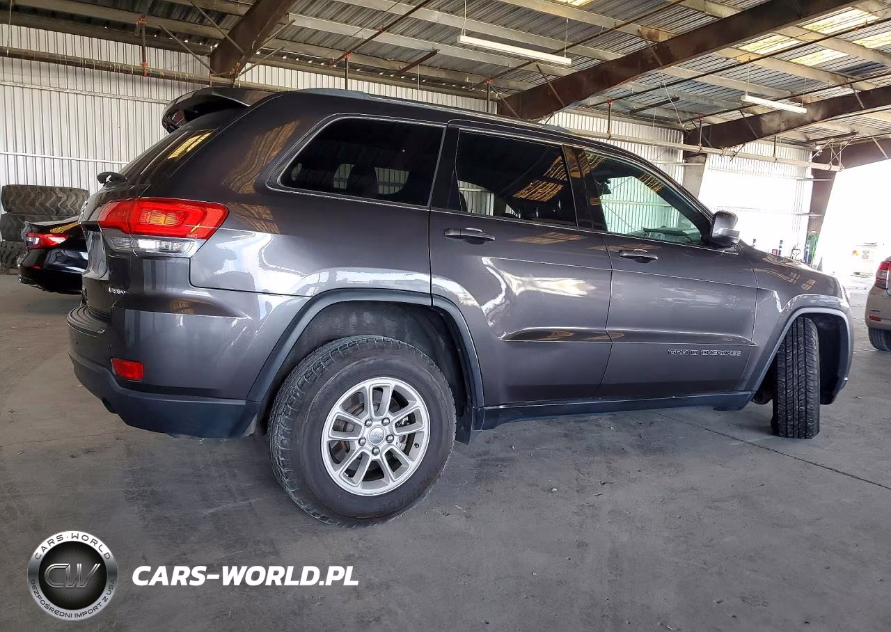 2019 Jeep Grand Cherokee Laredo VIN:1C4RJEAG9KC789991 - 3