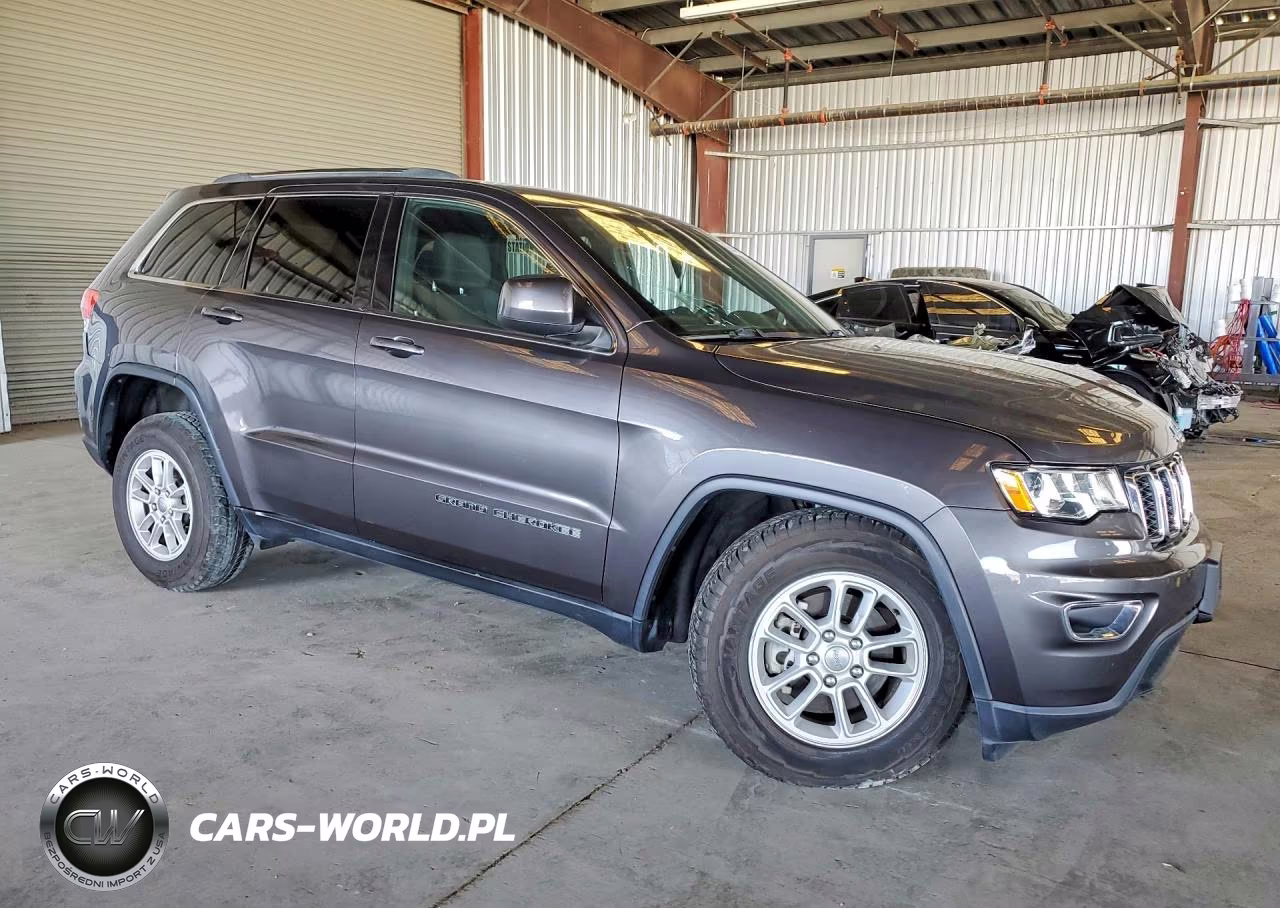 2019 Jeep Grand Cherokee Laredo VIN:1C4RJEAG9KC789991 - 4