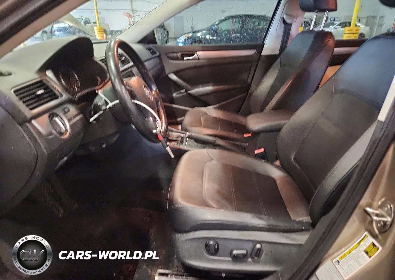 2015 Volkswagen Passat S VIN:1VWAT7A38FC016920 - 7