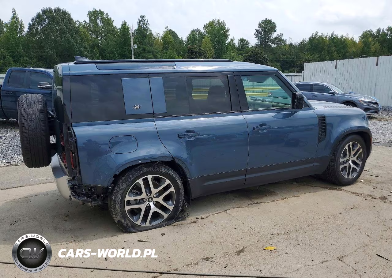 2024 Land Rover Defender 110 S VIN:SALEJ7EU6R2258024 - 3