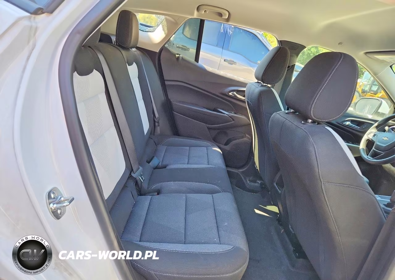 2025 Chevrolet Trax Ls VIN:KL77LFEP7SC321028 - 10