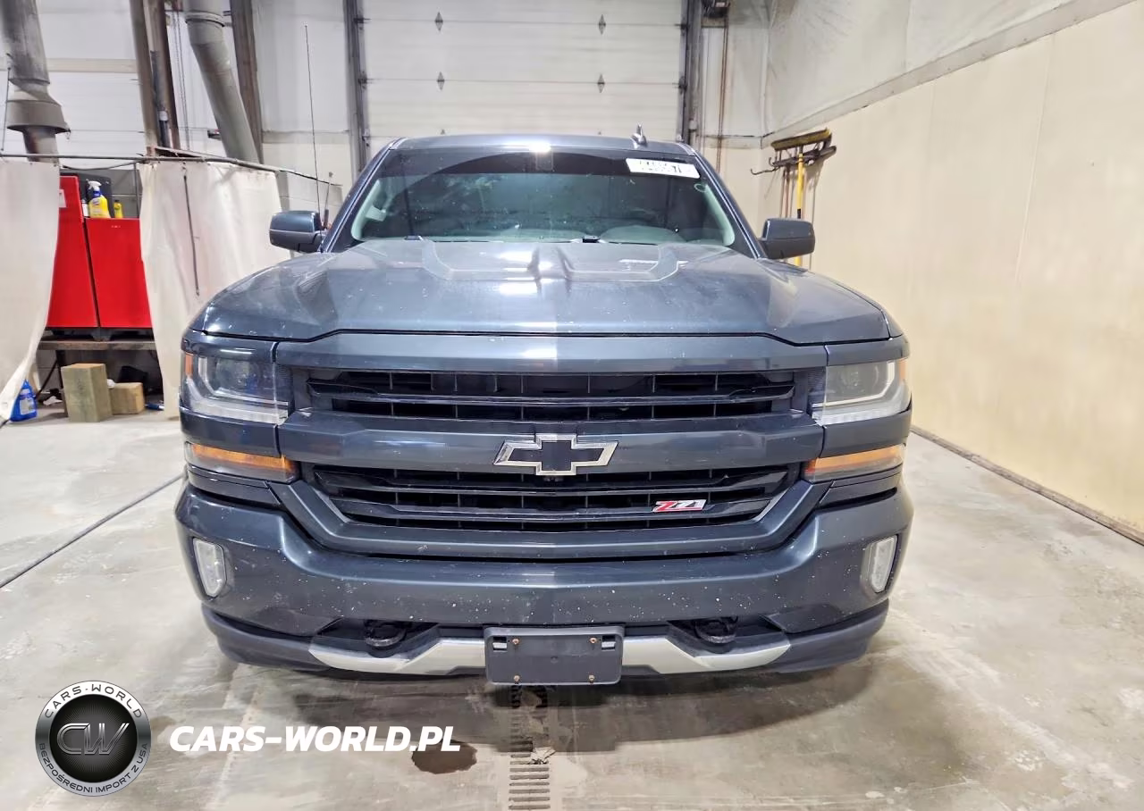 2018 Chevrolet Silverado K1500 Lt VIN:1GCUKREC7JF104681 - 5