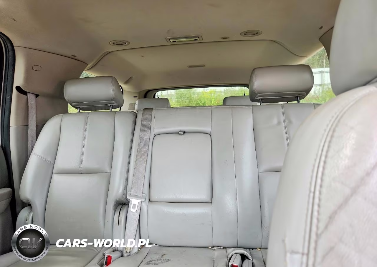 2011 Chevrolet Suburban K1500 VIN:1GNSK5E35BR183226 - 10