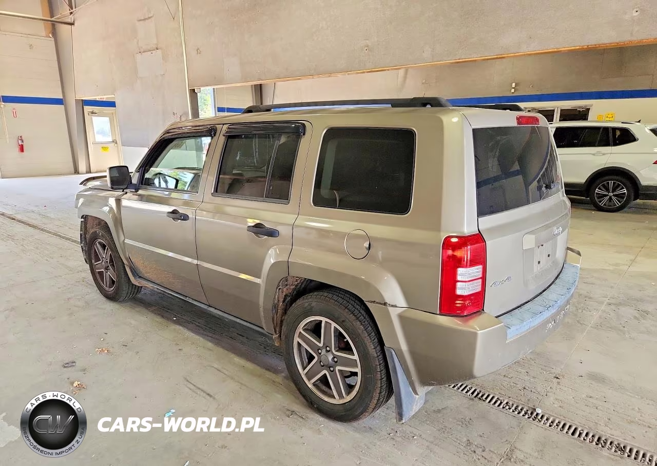 2008 Jeep Patriot Sport VIN:1J8FF28W28D744113 - 2
