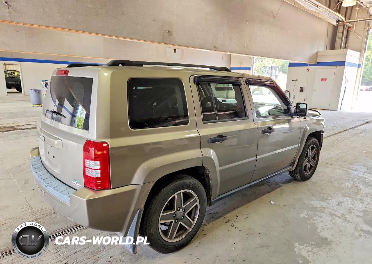 2008 Jeep Patriot Sport VIN:1J8FF28W28D744113 - 3