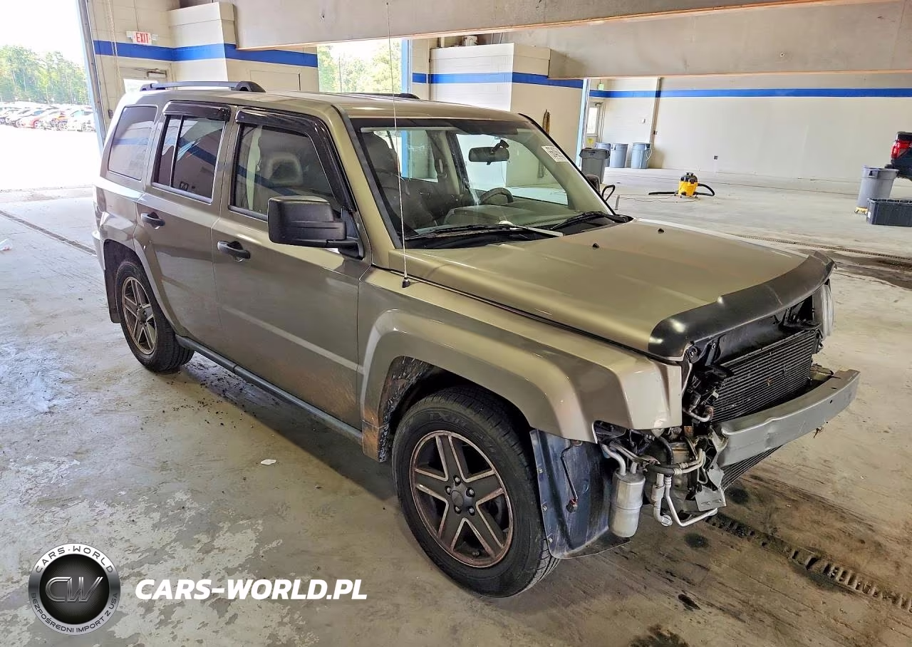 2008 Jeep Patriot Sport VIN:1J8FF28W28D744113 - 4